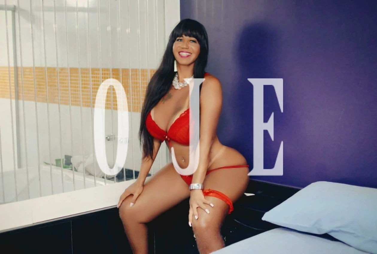 Fetichismo, Atenção à casais, Namoradinha, Massagem erótica, BDSM, Atenção à deficientes físicos, Atenção à mulheres, Despedida de solteiro, Sexcam, Stripers: travesti em Funchal