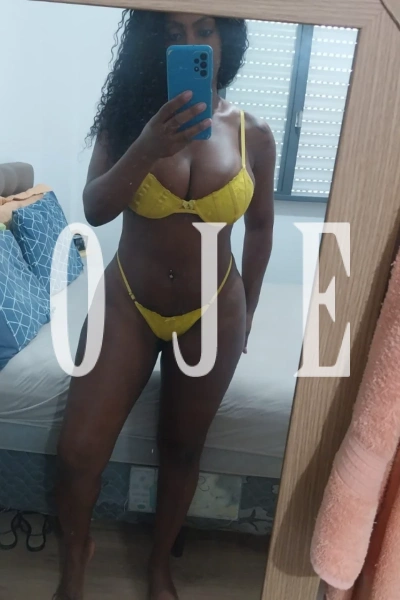 Romana , acompanhante em Funchal 912213935