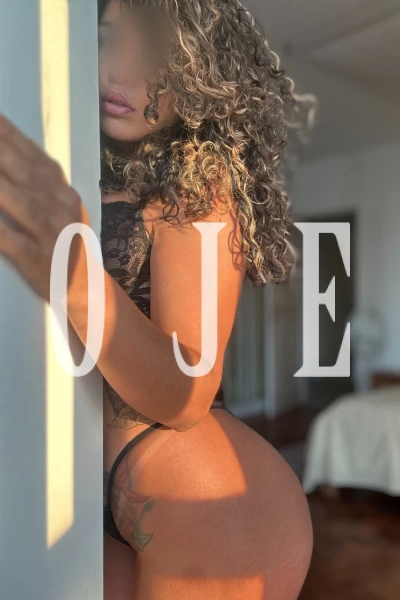 Gabiandrade, acompanhante em Faro 912966229