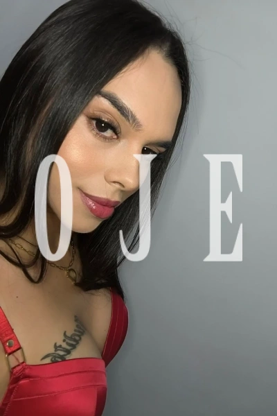Laura, travesti em Porto 911190103