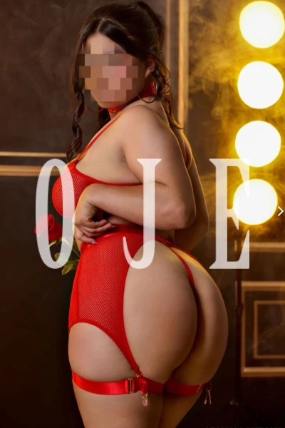 Mavie, acompanhante em Almada 961506369