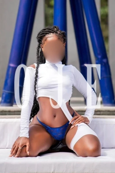 Zari, acompanhante em Oeiras 965778109