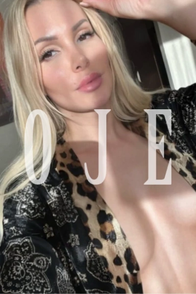 Lara, acompanhante em Oeiras 920697750