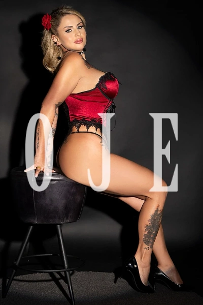 Rafaella, acompanhante em Portimão 925456137