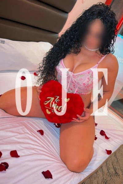Bia, acompanhante em Coimbra 961505240