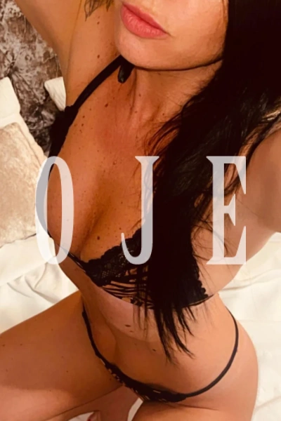 claudia, acompanhante em Maia 939463110