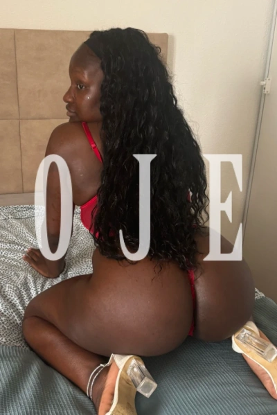 Pretinha d part, acompanhante em Portimão 936132674