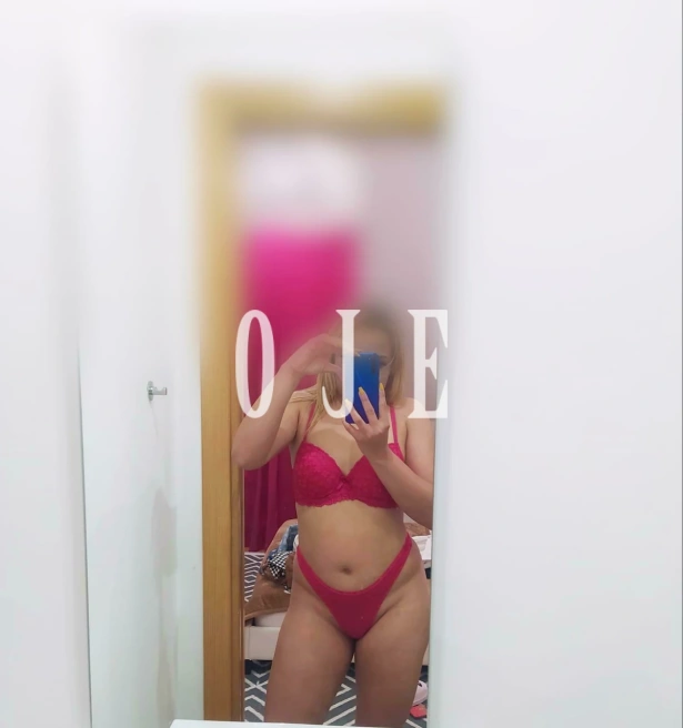 Acompanhantes, Oral com camisinha, Lésbica, Ejaculação corpo