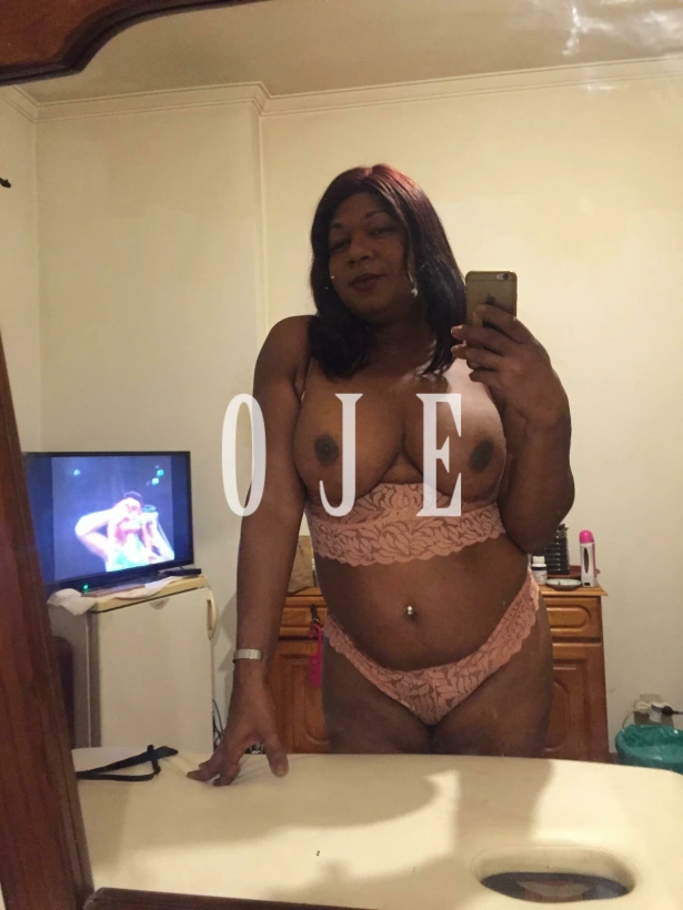 Travestis, Beijos na boca, Fetichismo, Oral sem camisinha