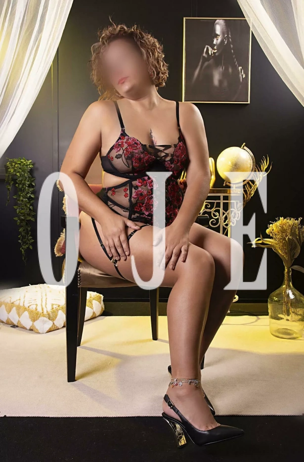 Atenção à casais, Namoradinha, Massagem erótica, Atenção à mulheres: Escorts em Évora