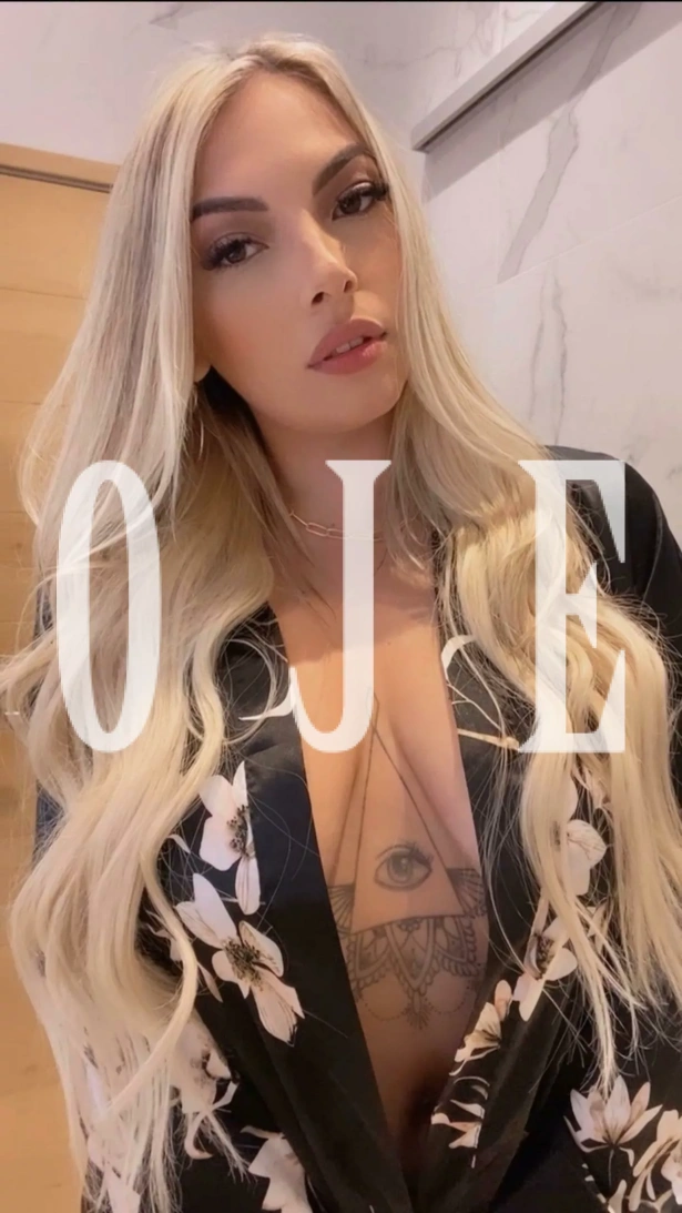 Larissa barbie , sa Barbie  e sou uma namoradinha perfeit