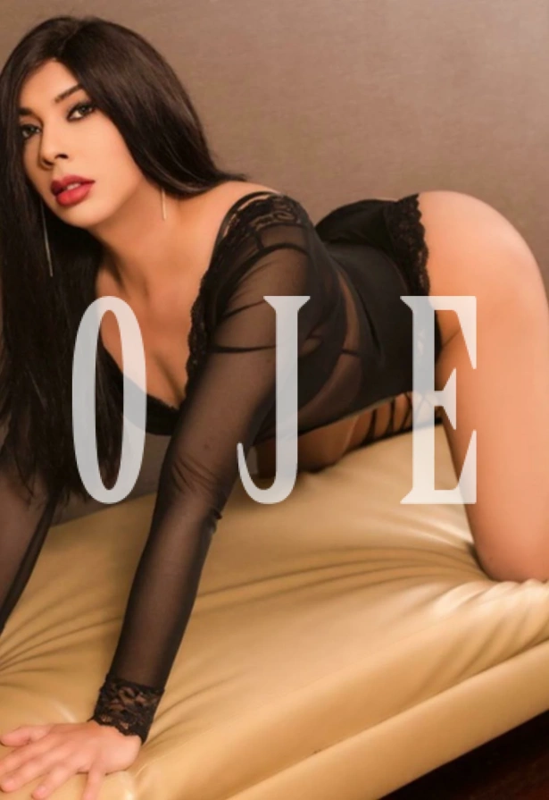 Chuva dourada, Sexo anal: travesti em Santarém