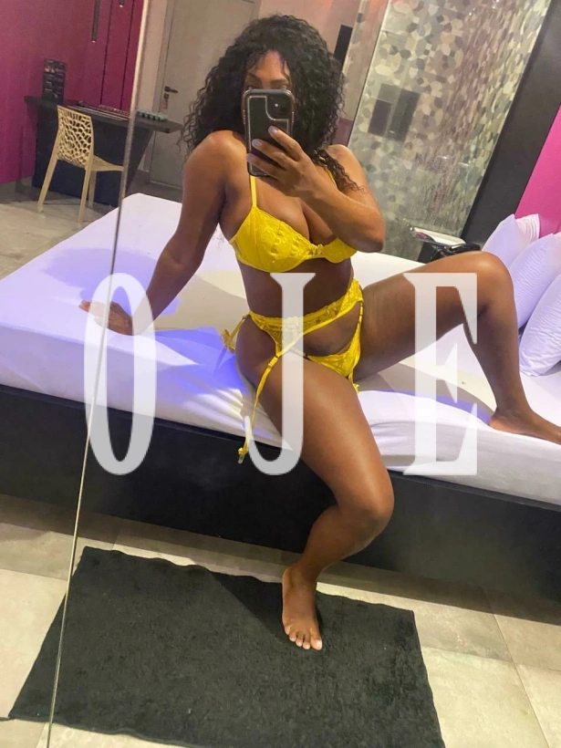 Namoradinha, Massagem erótica, Sexcam: Escorts em Funchal