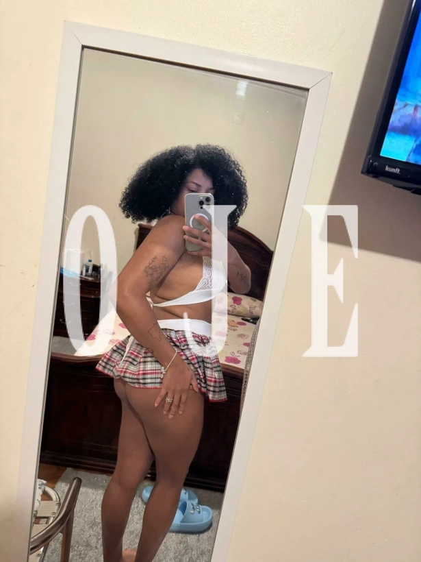 Beijos na boca, Chuva dourada, Garganta profunda, Namoradinha, Massagem erótica, Atenção à mulheres, Orgia: Escorts em Porto
