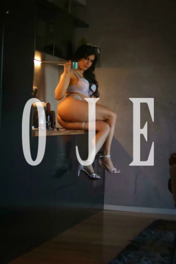 Lisboa, Oral sem camisinha, Squirting, Sado submissa