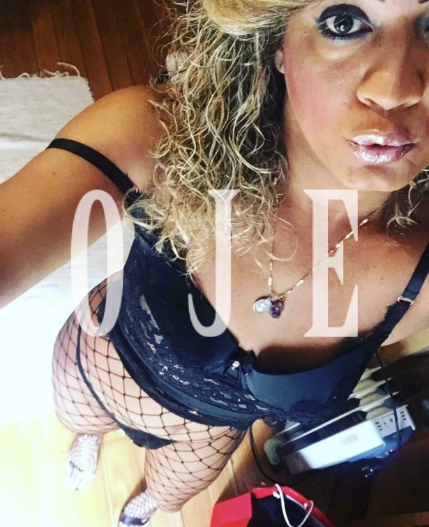 Beijos na boca, Oral sem camisinha, Beijo negro, Garganta profunda, Ejaculação corpo, Namoradinha, Oral até o final, Fantasias e figurinos, Massagem erótica, Ativa, Passiva, Inversao de papéis, Sem limite: travesti em Braga