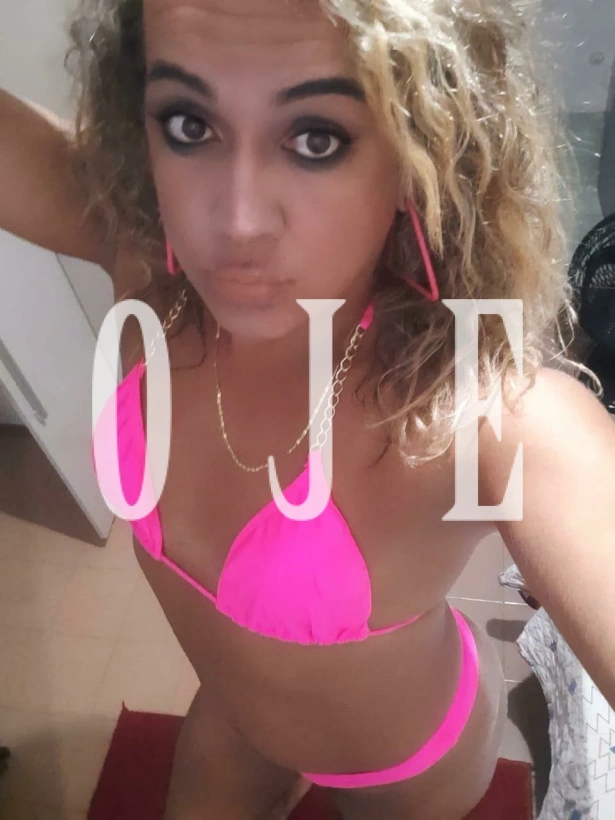 Beijos na boca, Oral sem camisinha, Beijo negro, Garganta profunda, Ejaculação corpo, Namoradinha, Oral até o final, Fantasias e figurinos, Massagem erótica, Ativa, Passiva, Inversao de papéis, Sem limite: travesti em Braga