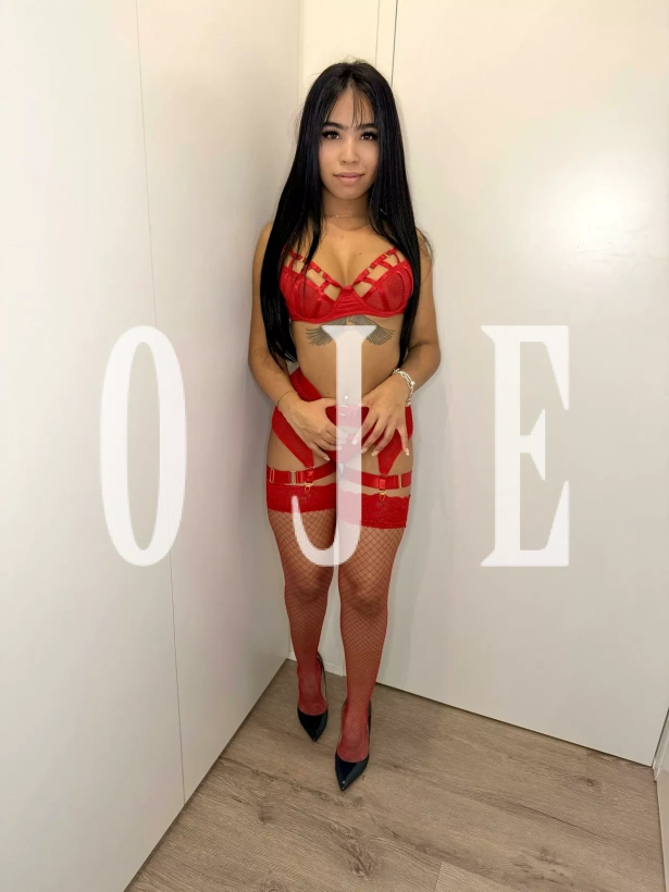 Beijos na boca, Fetichismo, Atenção à casais, Oral sem camisinha, Garganta profunda, Lésbica, Ejaculação corpo, Namoradinha, Oral até o final, Duplas, Sado dominadora, Fantasias e figurinos, Massagem erótica, Ejaculação facial, Lingerie, Atenção à mulheres, Despedida de solteiro, Orgia, Sexcam: Escorts em Matosinhos