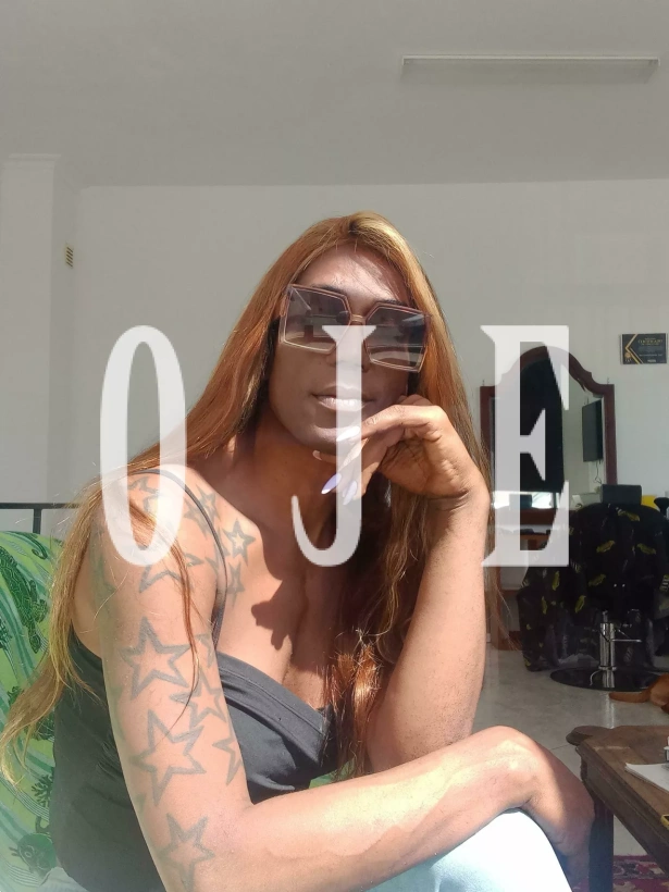 Atenção à casais, Massagem erótica, Atenção à deficientes físicos, Despedida de solteiro: travesti em Leiria