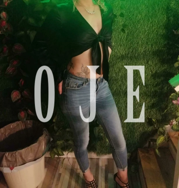 Acompanhantes, Namoradinha, 
