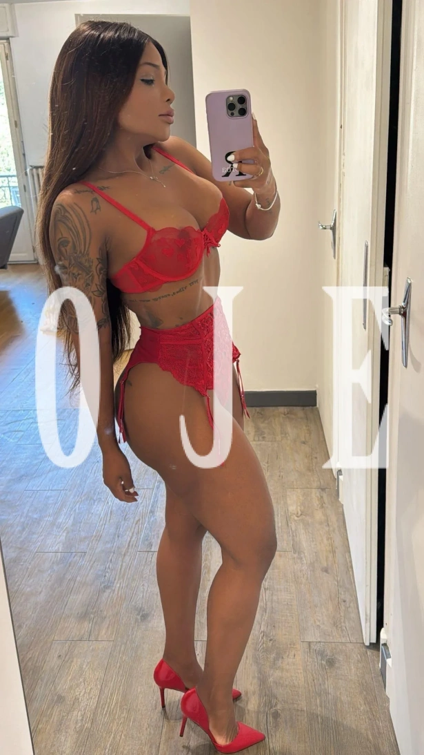 Gabriela, acompanhante em Braga