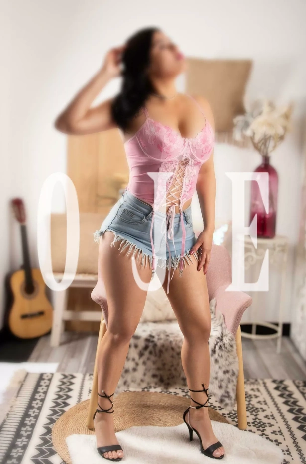 Fetichismo, Massagem erótica: Escorts em Almada