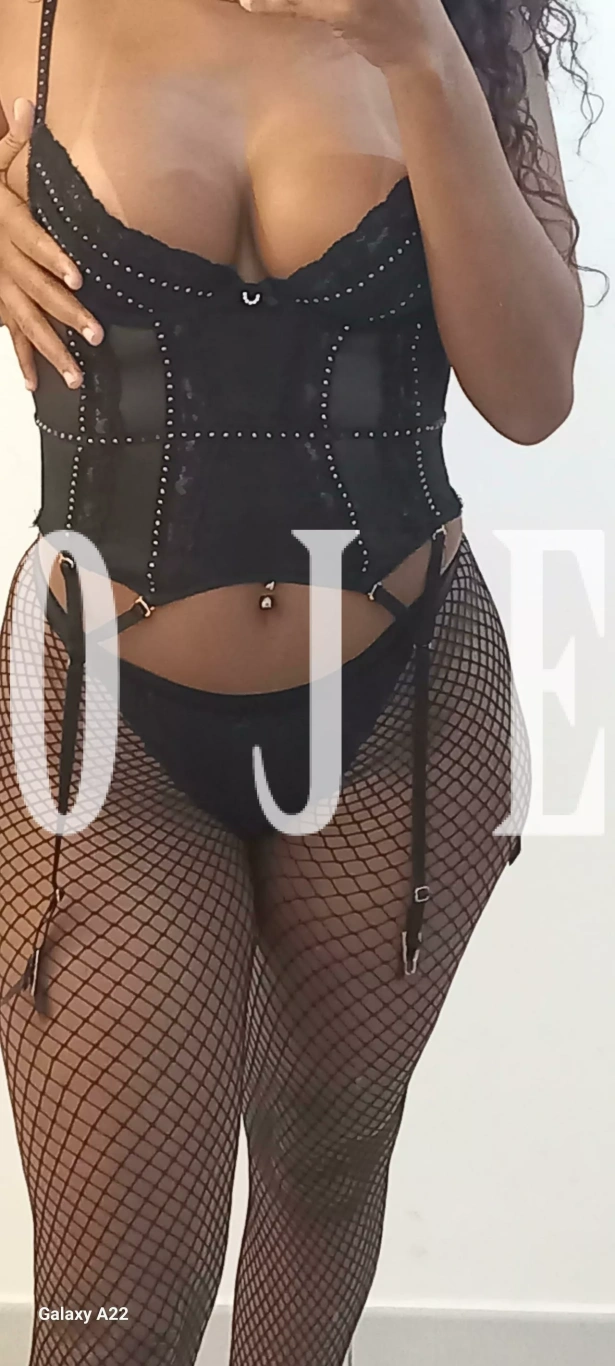 Fetichismo, Namoradinha: Escorts em Almada