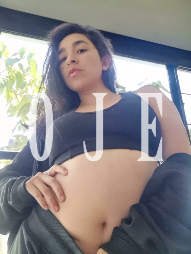 Nina, Olá, sou a Nina, um