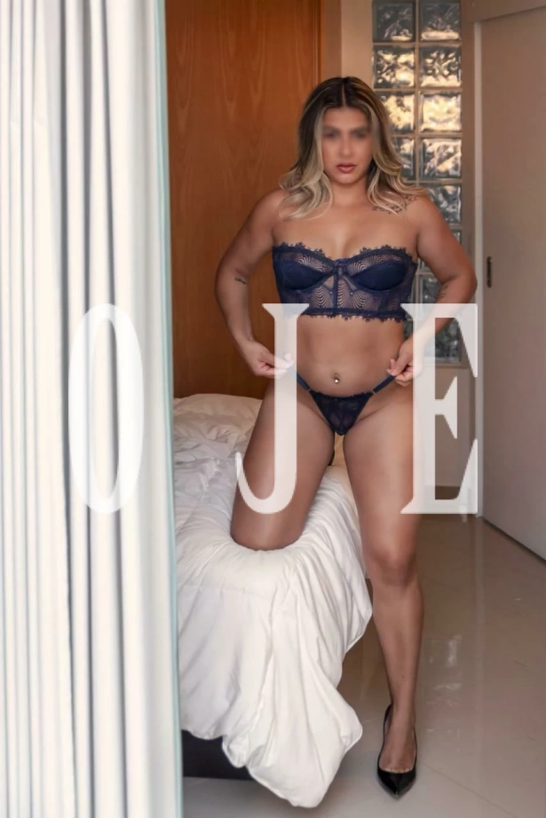Namoradinha, Massagem erótica: Escorts em Faro