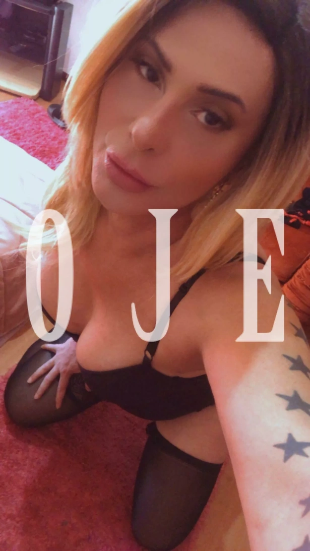 Larah transex, Olá, sou a Larah, u