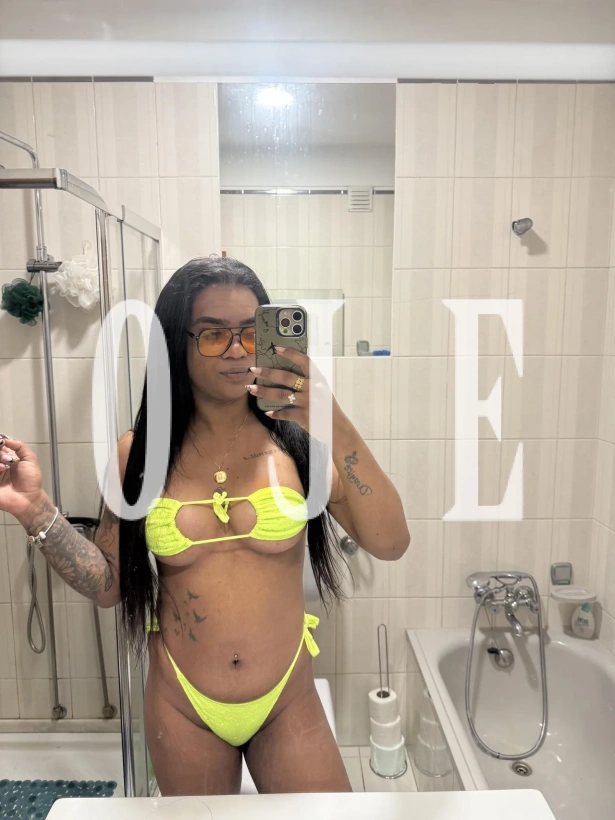 Fetichismo, Namoradinha, Despedida de solteiro, Sexcam: travesti em Figueira da Foz