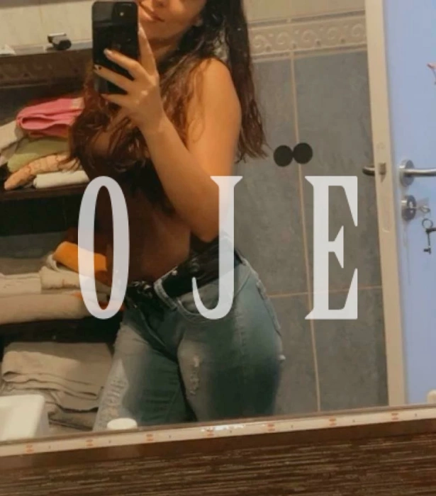 Laura, 916542846