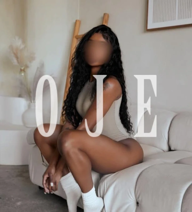 Namoradinha, Massagem erótica, Stripers: Escorts em Almada