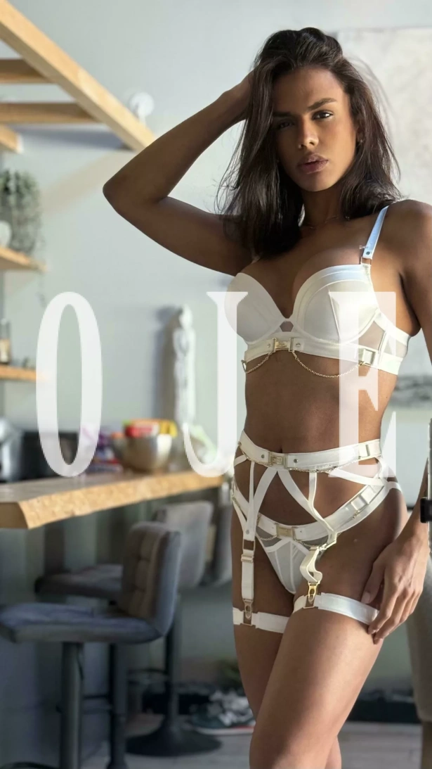 Fetichismo, Atenção à casais, Namoradinha, Massagem erótica, BDSM, Despedida de solteiro, Sexcam, Stripers: travesti em Lisboa