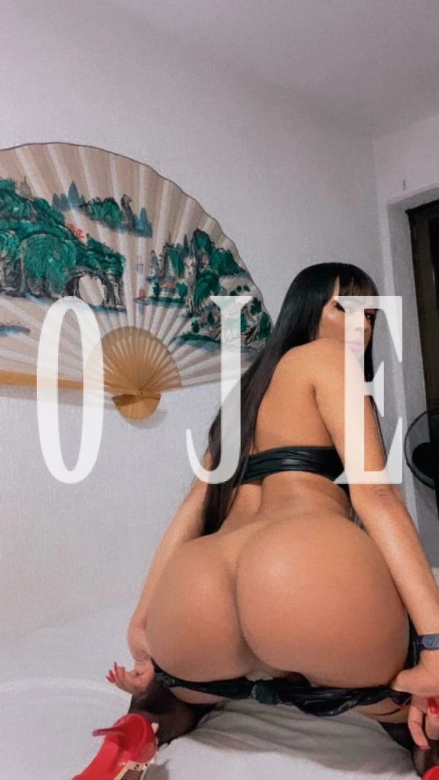 Jheniffer, travesti em Aveiro