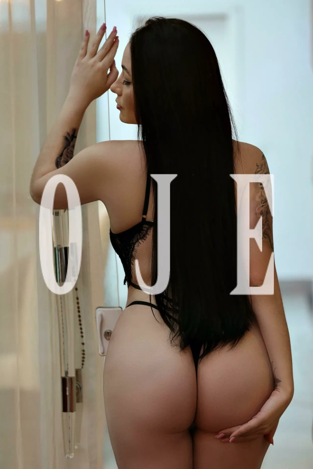 Namoradinha, Massagem erótica, Despedida de solteiro, Stripers: Escorts em Albufeira