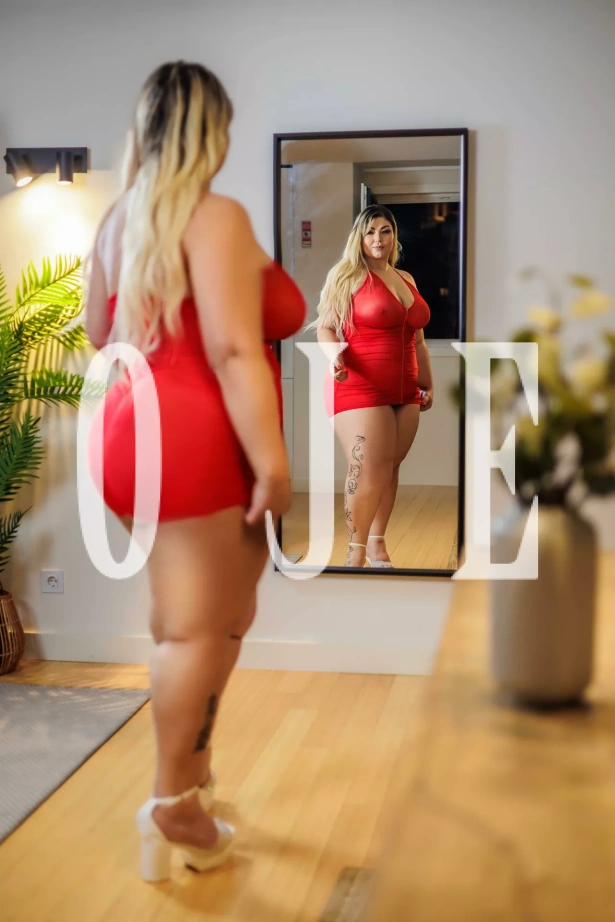 Bruna, una, tenho 27 anos e sou uma acompanhant