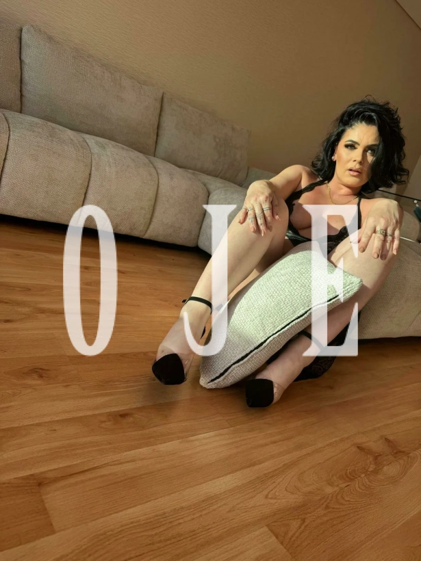 Monica, nica e sou uma acompanhante brasileira 
