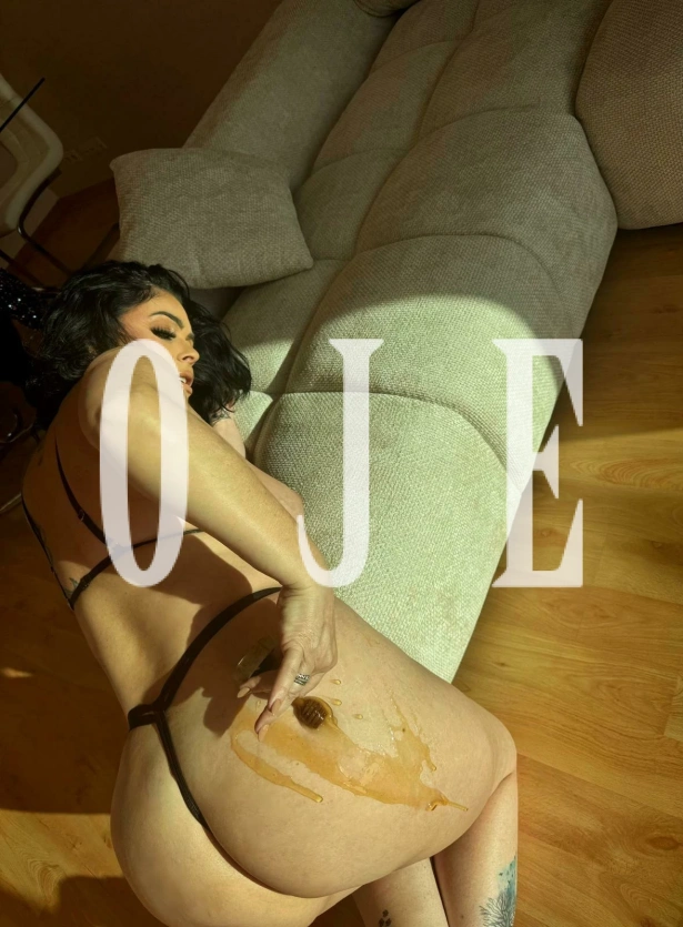 Monica, acompanhante em Porto