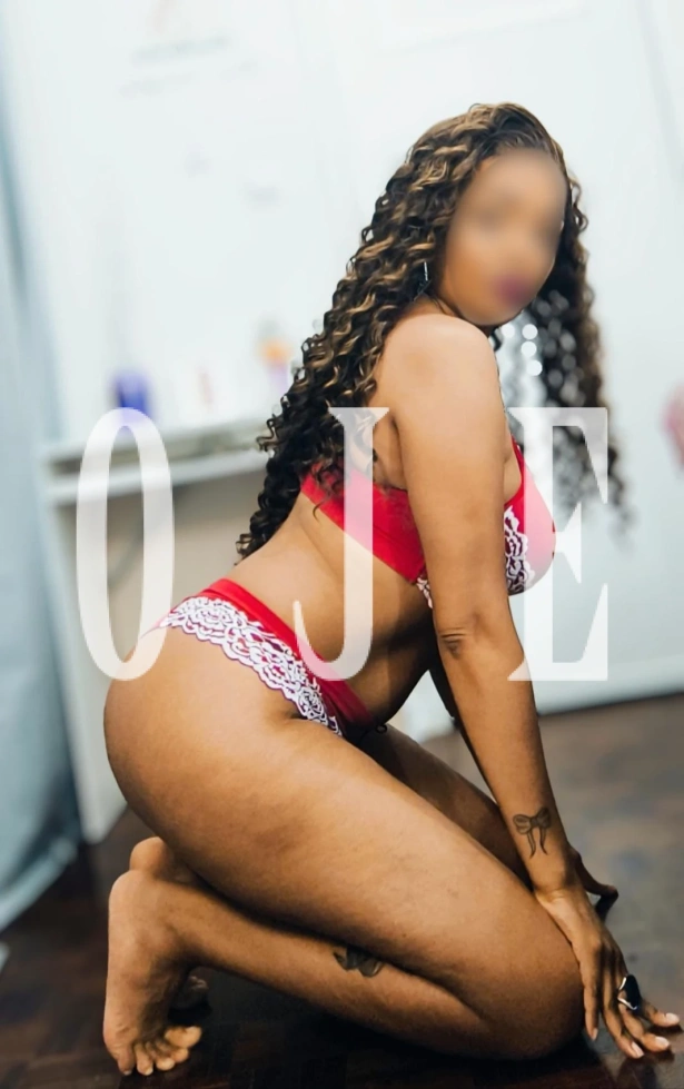 Namoradinha, Massagem erótica: Escorts em Santarém