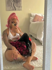 Aniélla, acompanhante em Lagos 925606697