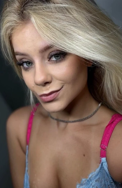 Bianca , acompanhante em Braga 935561305