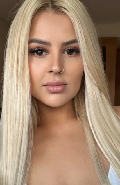 Julia, acompanhante em Porto 932067602