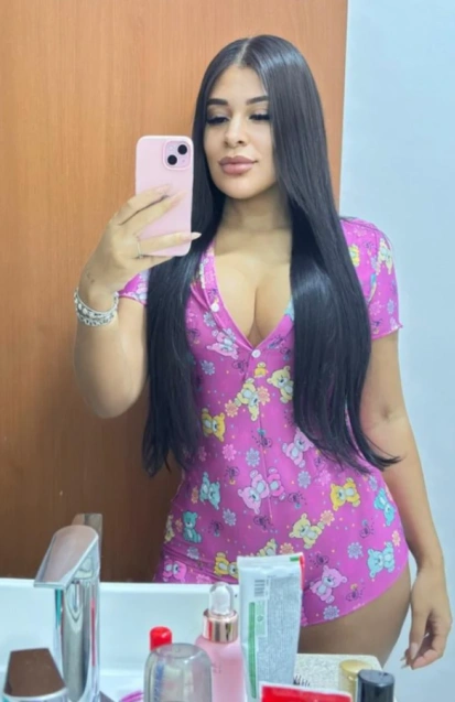 Dafine, acompanhante em Porto 915008814